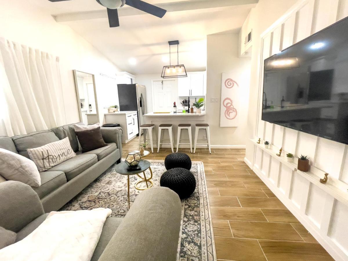 Cozy In Near Ybor & Busch Gardens Holiday home